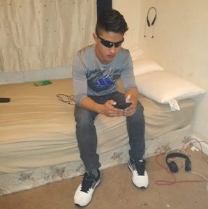 Meet your Posher, Denis